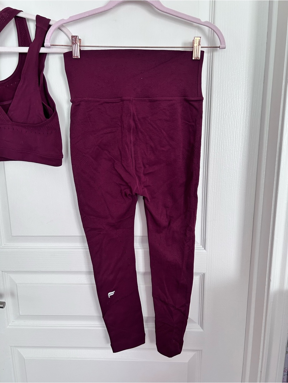 Fabletics Khloe Kardashian Seamless Sports Bra & Legging Set - burgandy - Picture 5 of 5